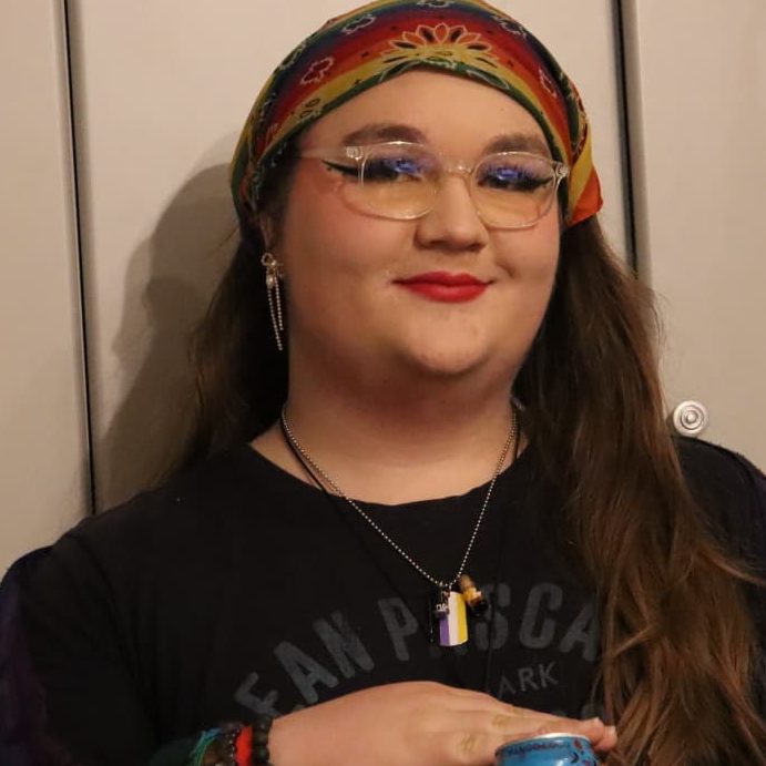 Sibille L: Leitung Queerer Kreativtreff Schaumburg